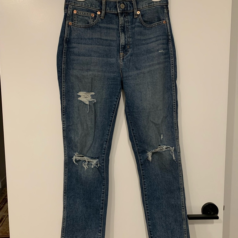 GAP Blue Distressed Straight Leg Jeans, size 27